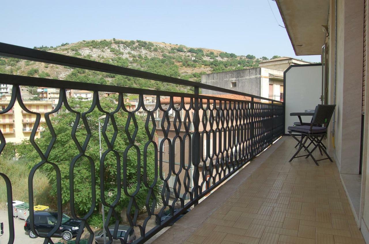 Casa Fontana Villa Modica Luaran gambar